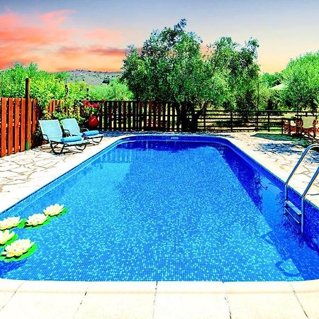 Sentido Villas Arménoi Esterno foto